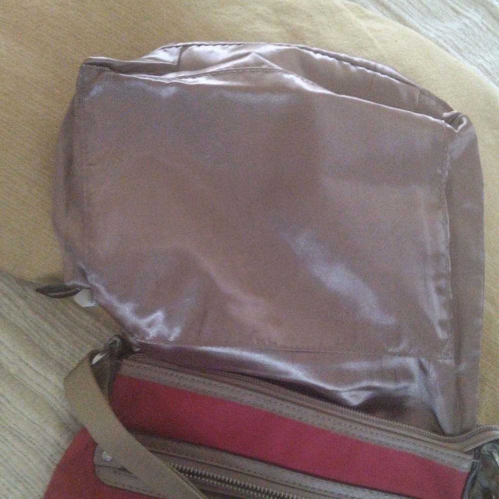 Ladies Designer Bag - Picture 7 of 13